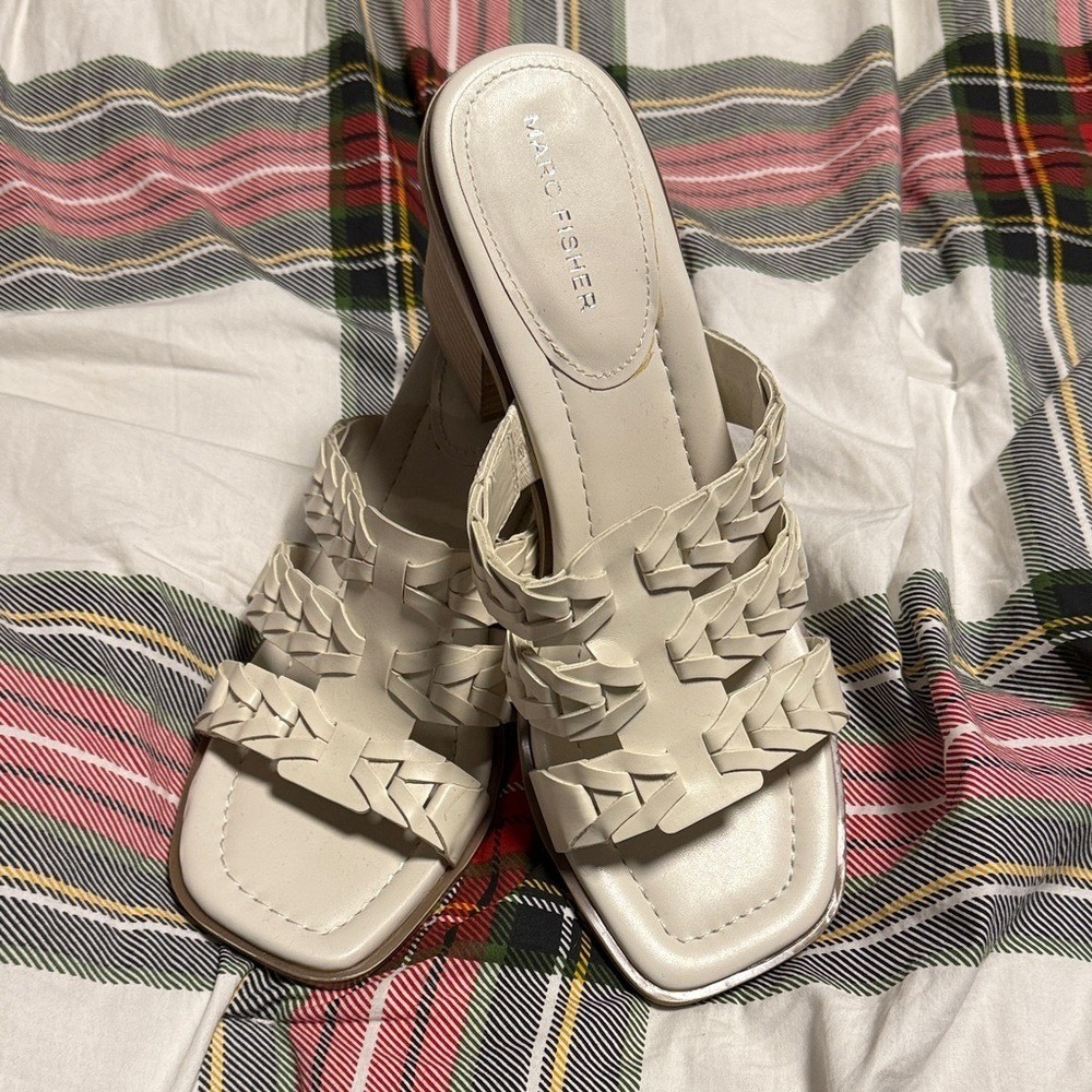 Marc Fisher Matina Woven Block Heel Sandals Cream Off-White Square Toe Mules 10M